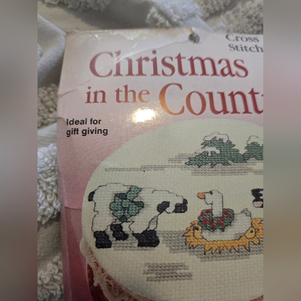 NOS Christmas in the Country Cross Stitch Kit NIP - Picture 3 of 7